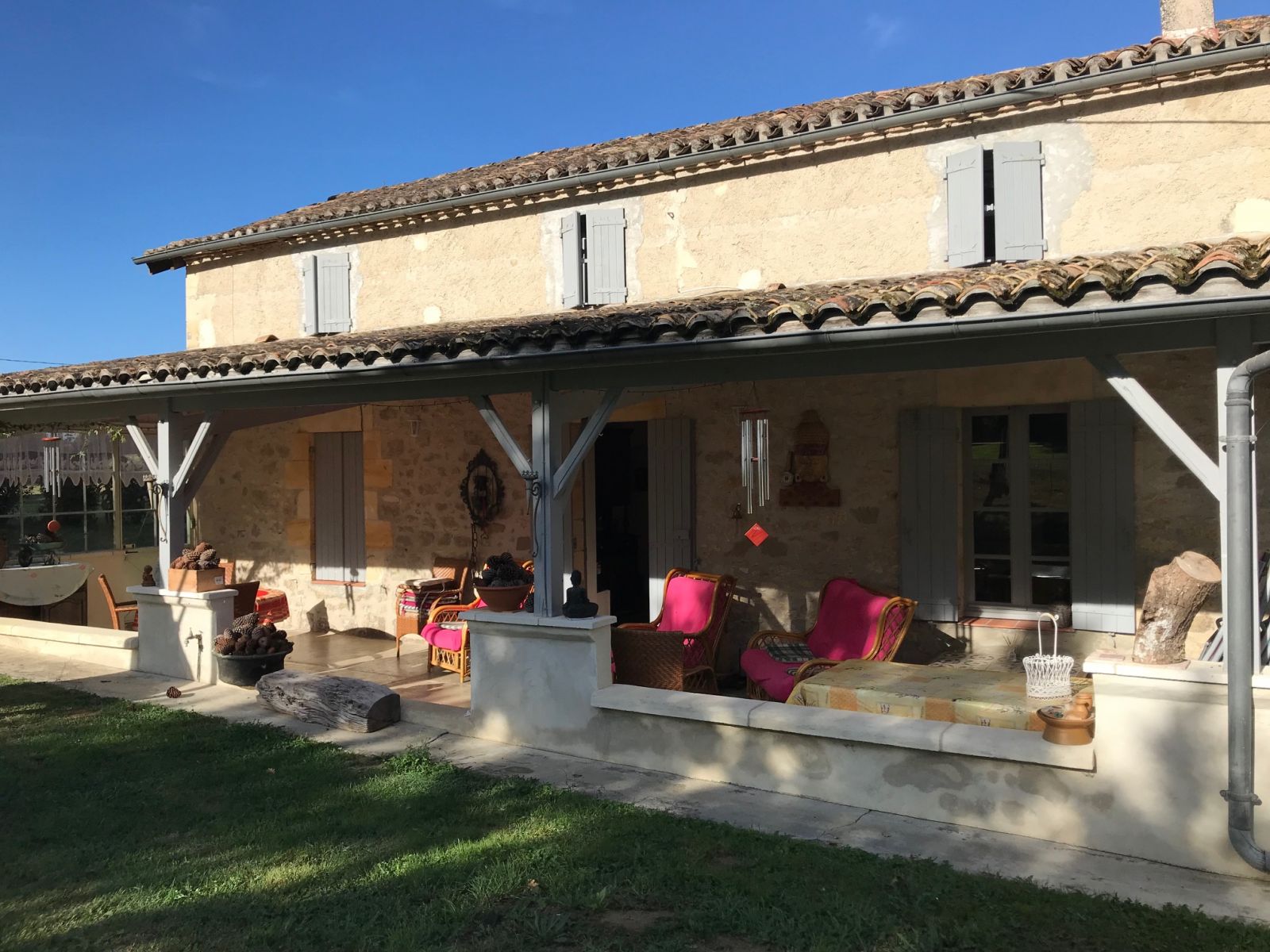 An interesting property offering large grounds in quiet Lot et Garonne countryside