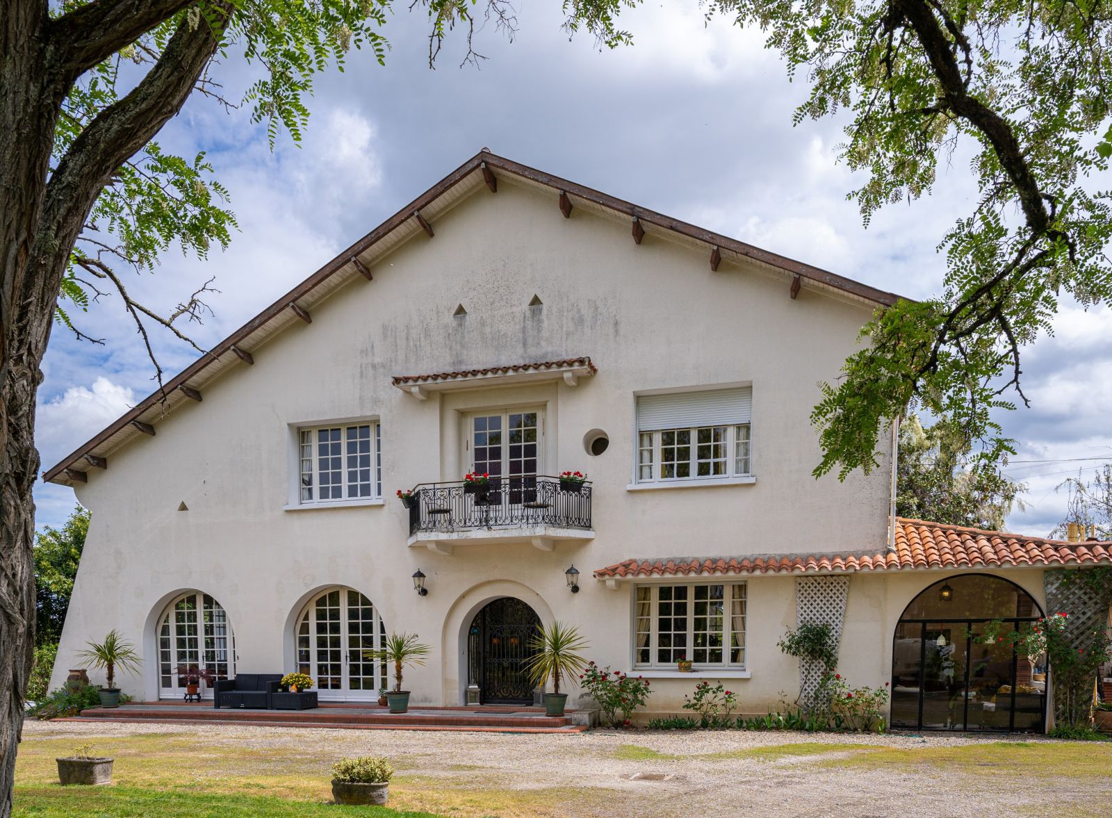 An interesting property offering large grounds in quiet Lot et Garonne countryside