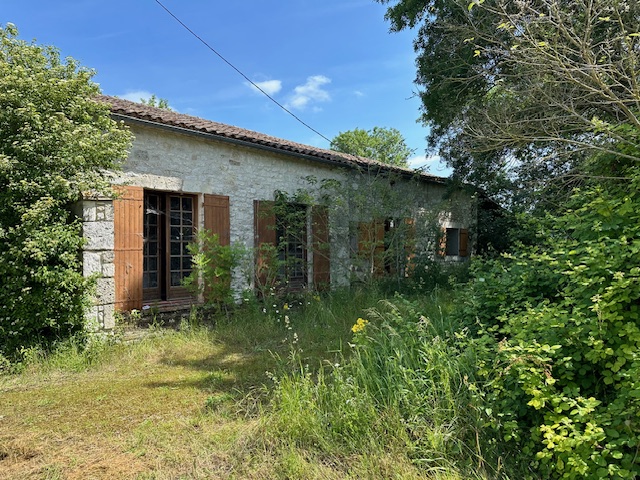 An interesting property offering character and charm in a village with shop.